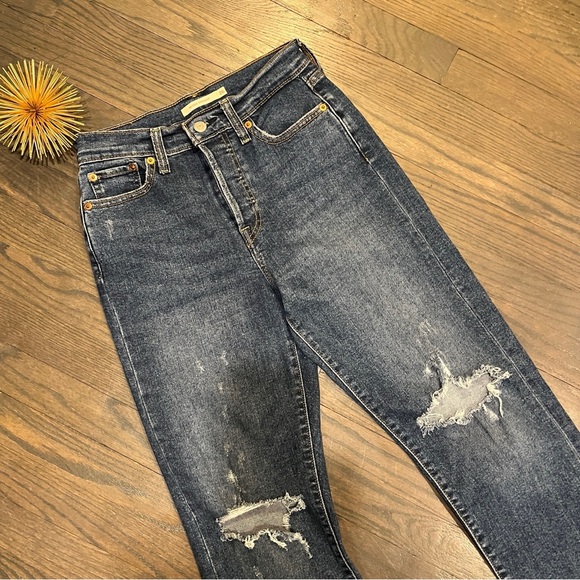 LEVI’S WEDGIE STRAIGHT FIT WOMEN'S JEANS SIZE 26 - Picture 4 of 9